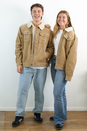 CAMPERA DE PANA CON CORDERITO