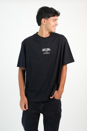 REMERA OVERSIZE ESTAMPADA